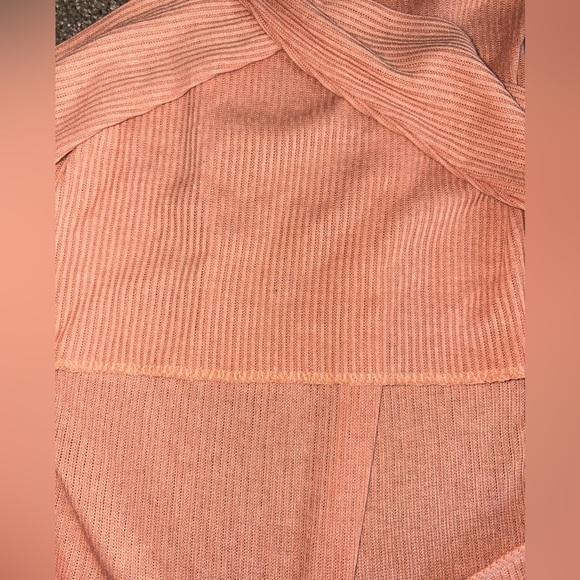Chic Pink Asymmetrical Bodysuit with Ribbed Texture - Picture 7 of 8
